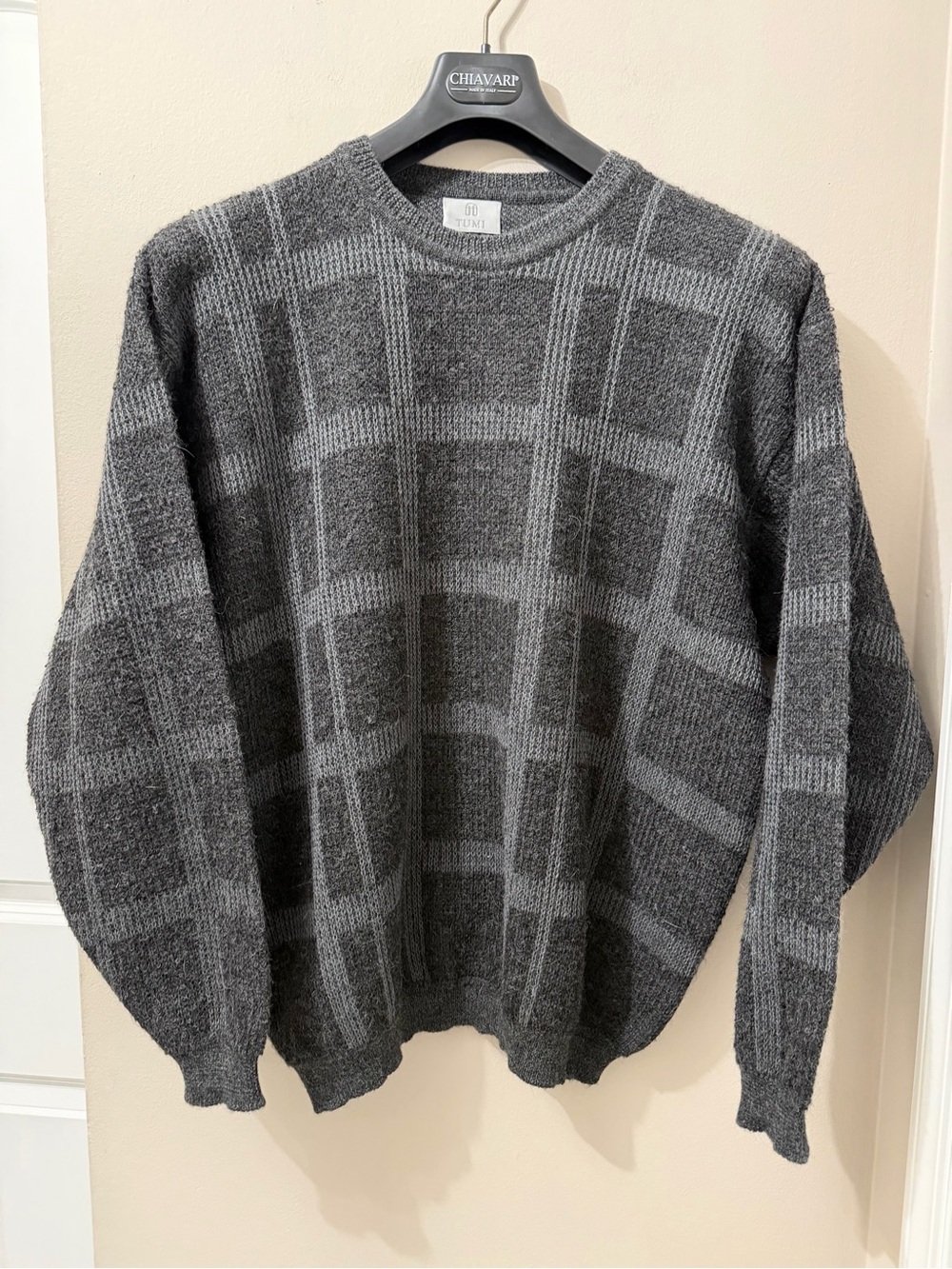 Tumi 100% Alpaca Wool Sweater Men’s Size XL Gray Check Pattern Made In Peru